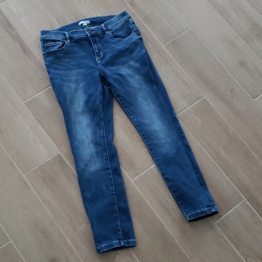 Blue skinny jeans